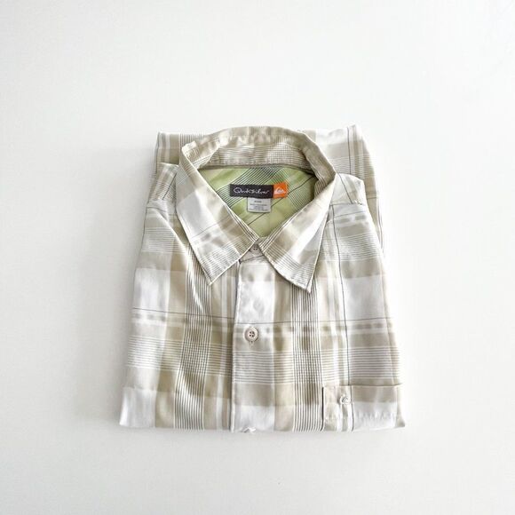 Quiksilver Men's Button Down Camp Shirt Casual Short Sleeve Green Plaid Medium - Picture 9 of 9